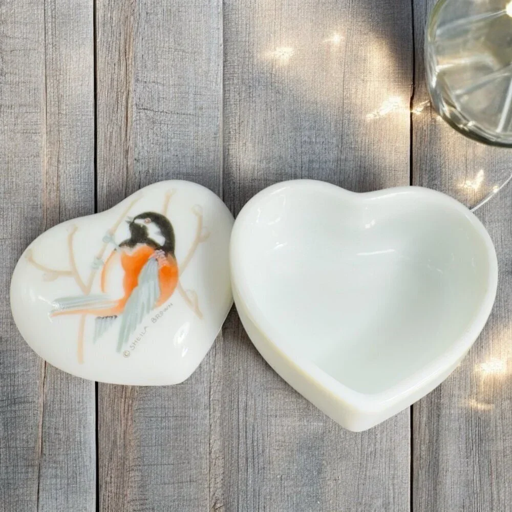 Vintage Otagiri Chickadee Heart Shaped Bird‎ Trinket Box Sheila Brown Container
